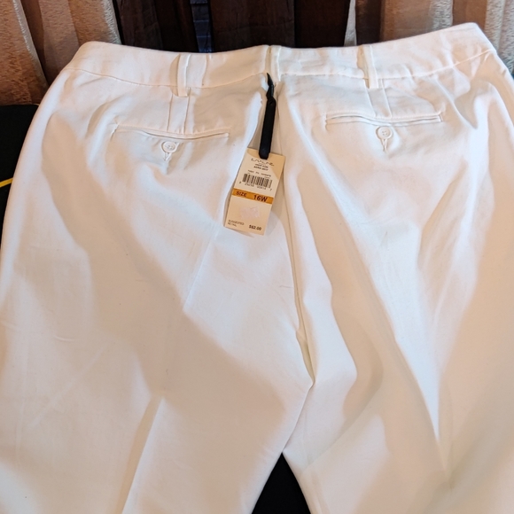 Emaline, white Capri 16W - Picture 4 of 5